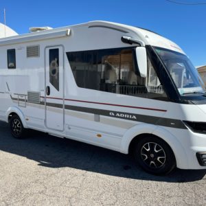 AUTOCARAVANA ADRIA SONIC PLUS 700SL