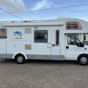 AUTOCARAVANA KNAUSS CON AIRE EN CABINA 100% AUTONOMO