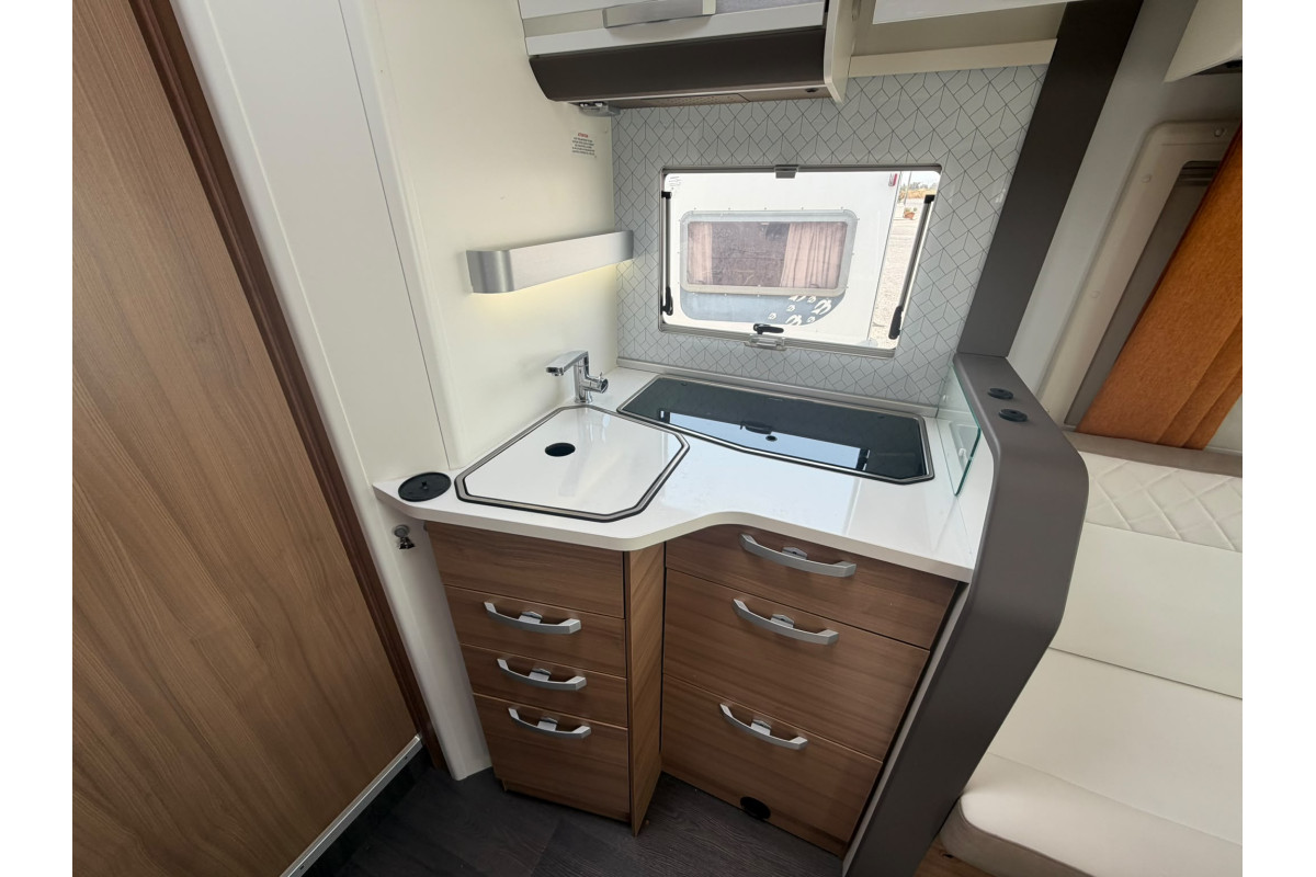 AUTOCARAVANA ADRIA MATRIX 670 DC GT EDITION - Imagen 5
