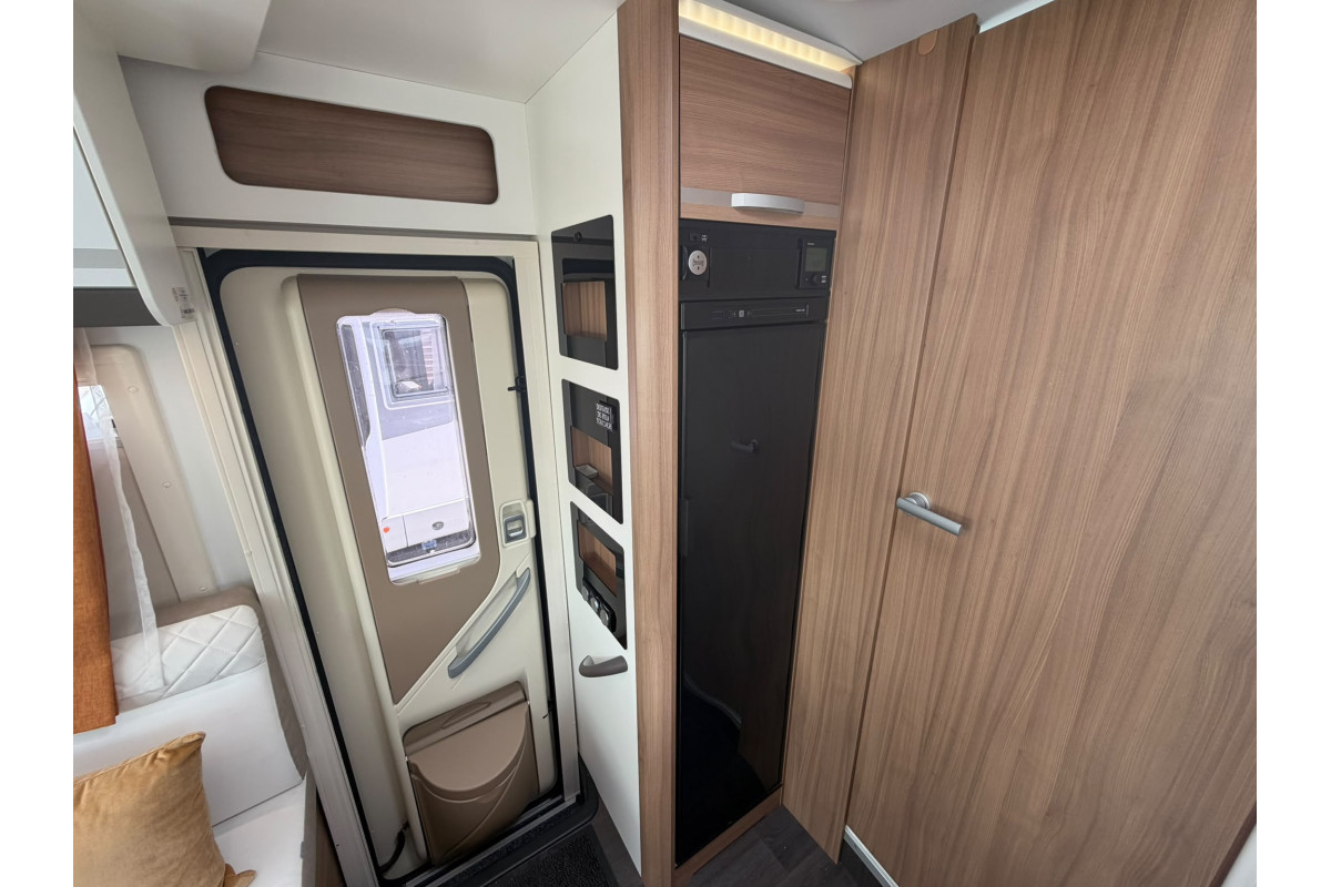AUTOCARAVANA ADRIA MATRIX 670 DC GT EDITION - Imagen 6
